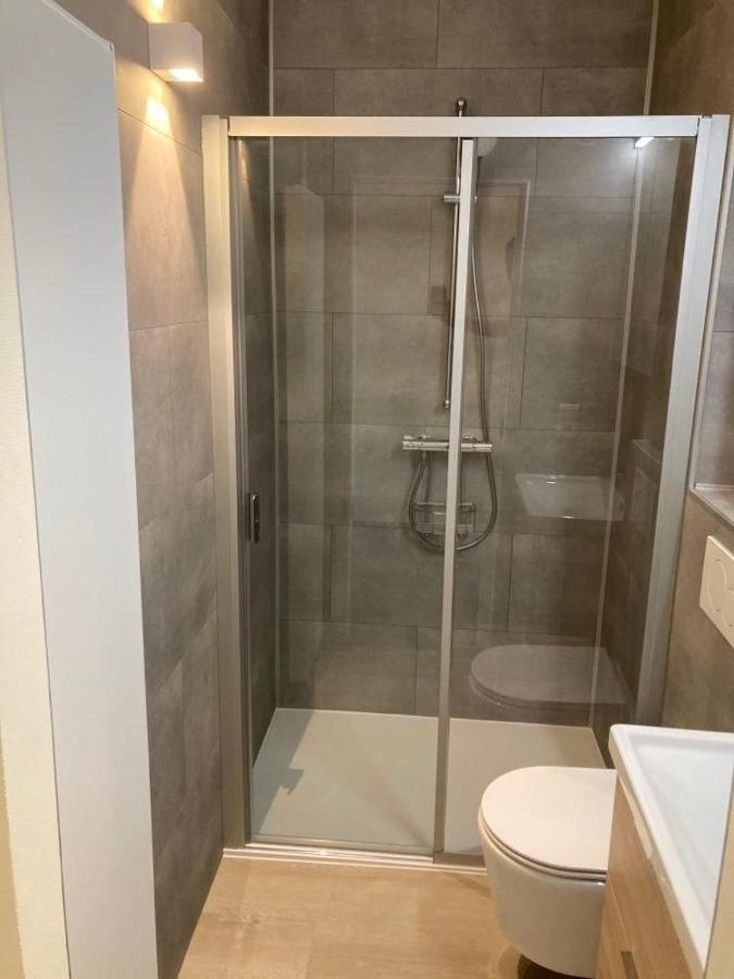 Studio Ascot Ostend Luaran gambar